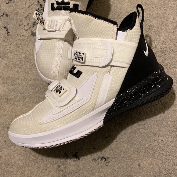 LeBron Soldier 13 SFG “White Black” main image 4